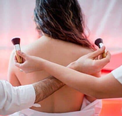 2 Hands